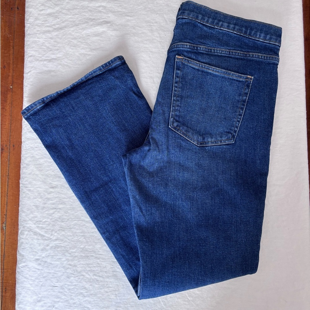 Women’s Mid Rise 90’s Loose Flare Dark Indigo Size 32/14R